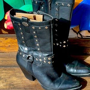 EUC size 8 womans black Harley boots